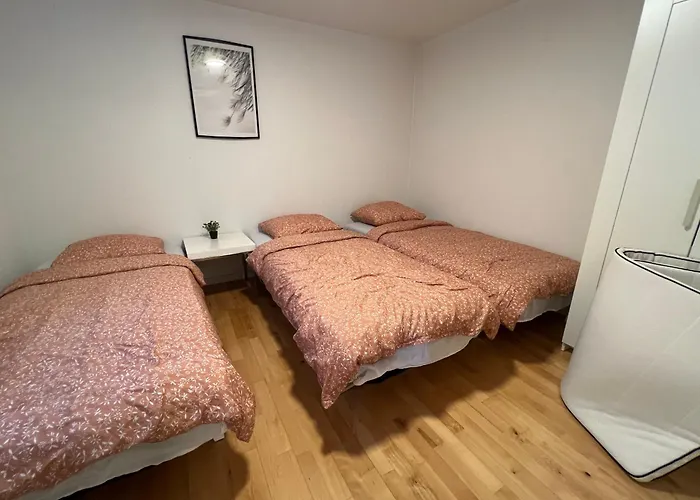 5 Minute Walk To Lego House-70m2 With Garden-unit C Apartment Billund